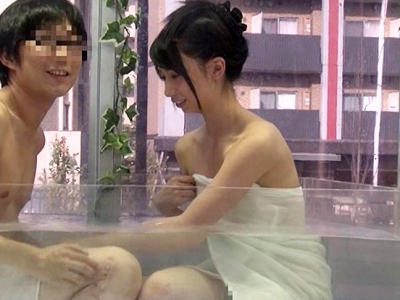 【MM号】混浴をした男女♡　お互いタオルで隠している部分が気になって、Hなことを満喫しあうことになる